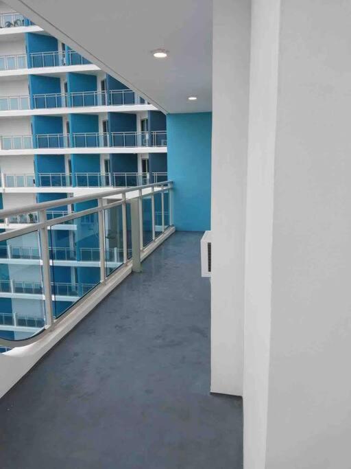 1Bedroom Unit At Azure North With Netflix Up To 6Pax San Fernando  Exterior photo